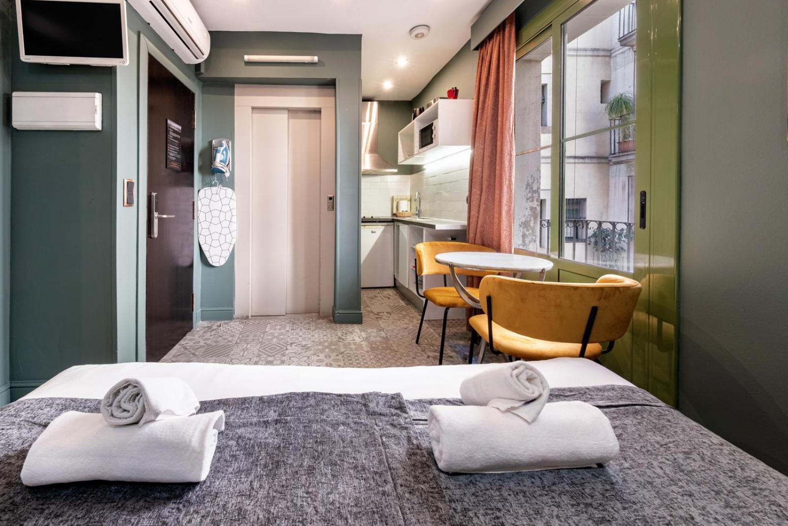 Ainb Born-Dames Apartments Barcelona Eksteriør bilde