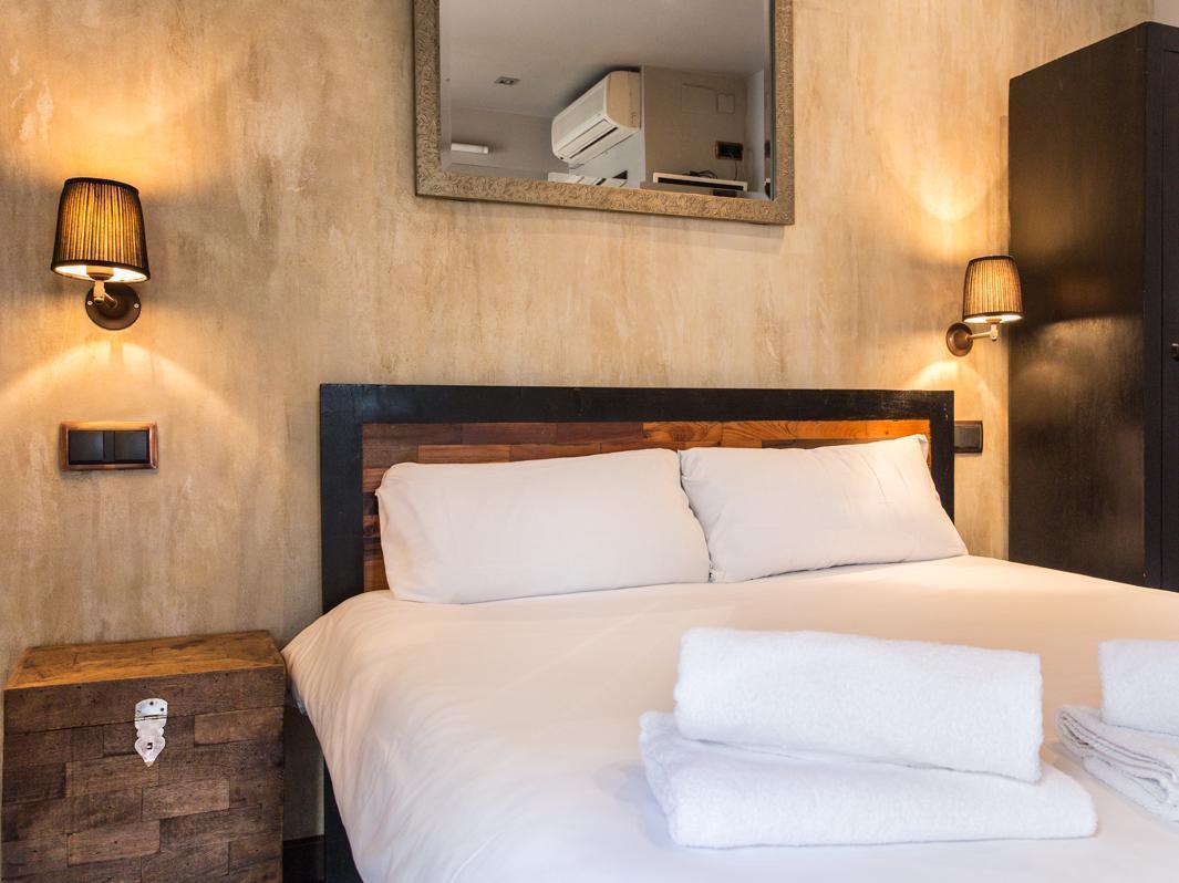 Ainb Born-Dames Apartments Barcelona Eksteriør bilde