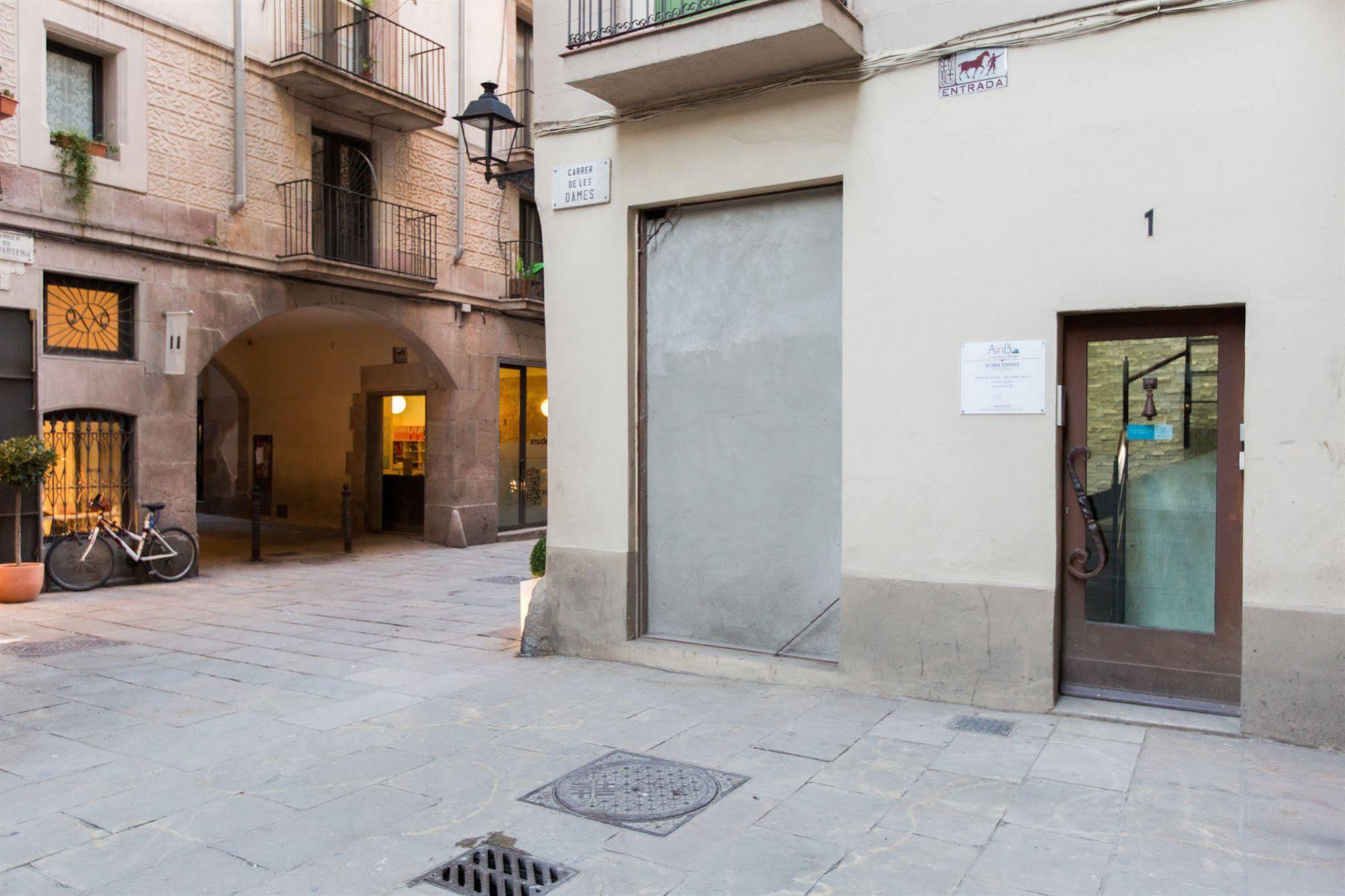 Ainb Born-Dames Apartments Barcelona Eksteriør bilde