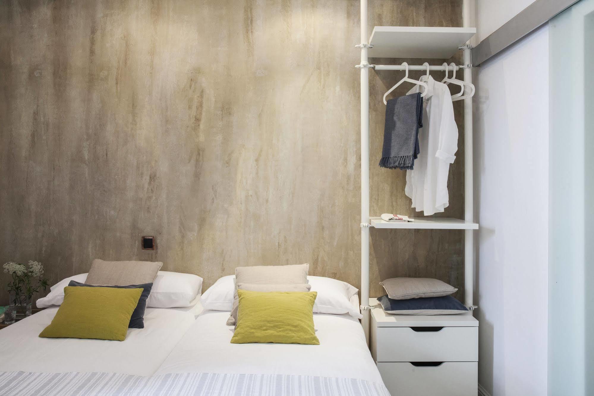 Ainb Born-Dames Apartments Barcelona Eksteriør bilde